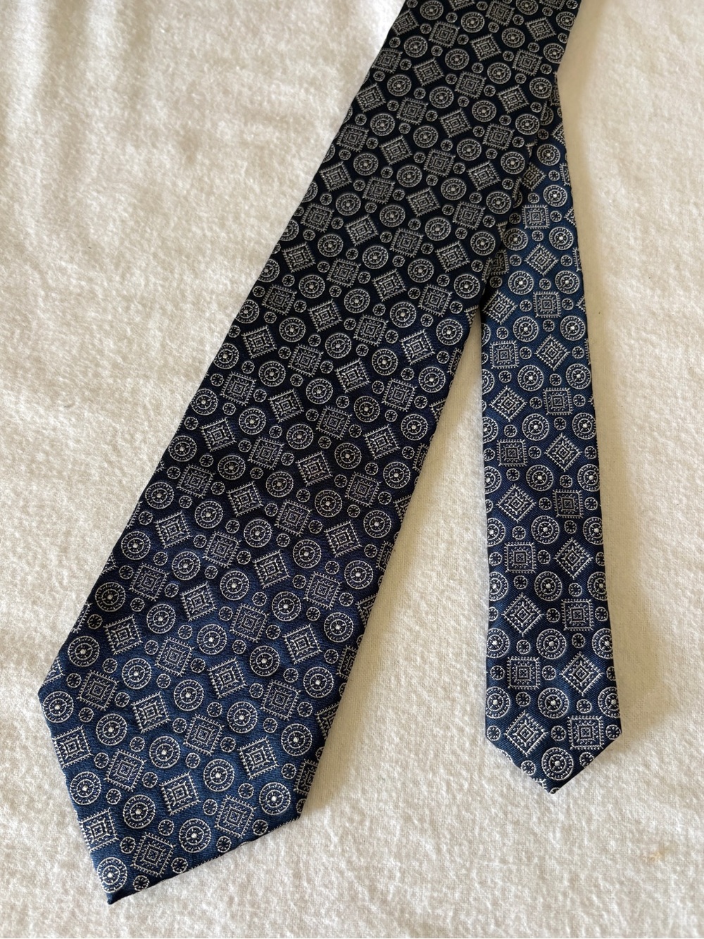 Vintage Sulka Navy All Silk Geometric Patterned Men's Tie EUC Classic